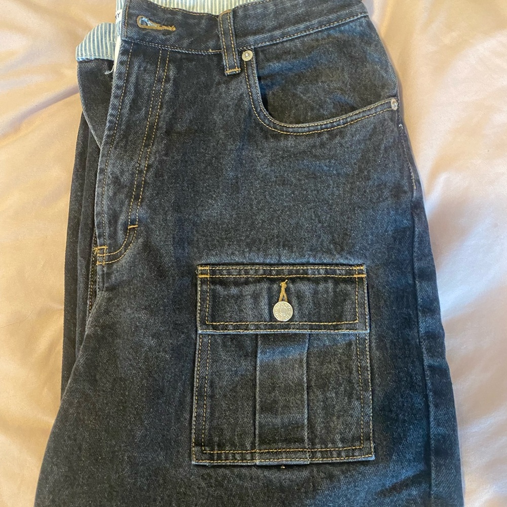 Black Tommy Hilfiger jeans